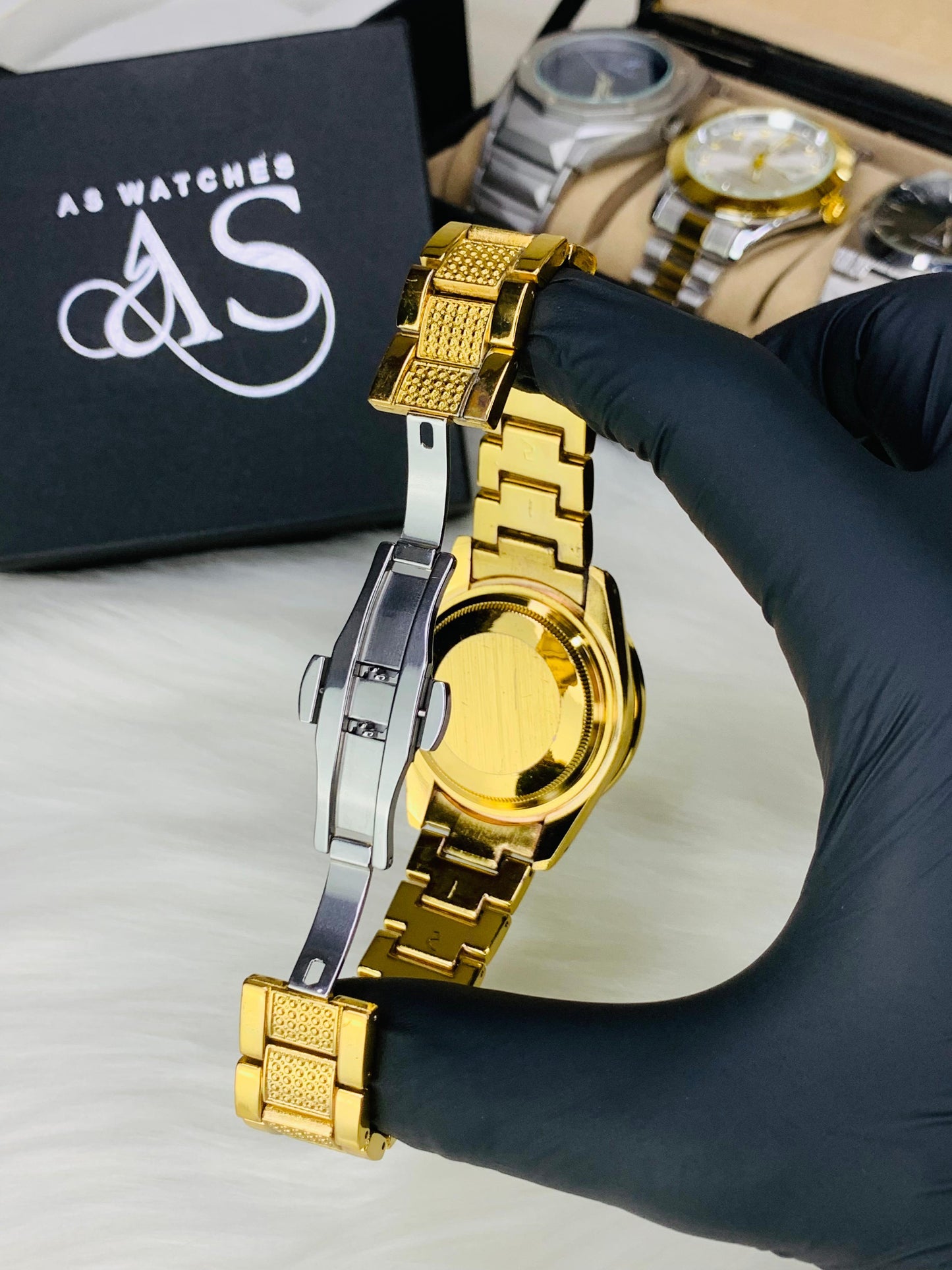 Tiger Stone Dial (Gold)