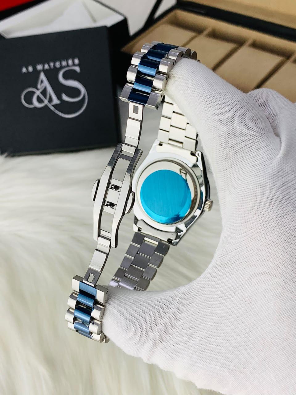 Stone Two Tone Model Blue Kit (White)