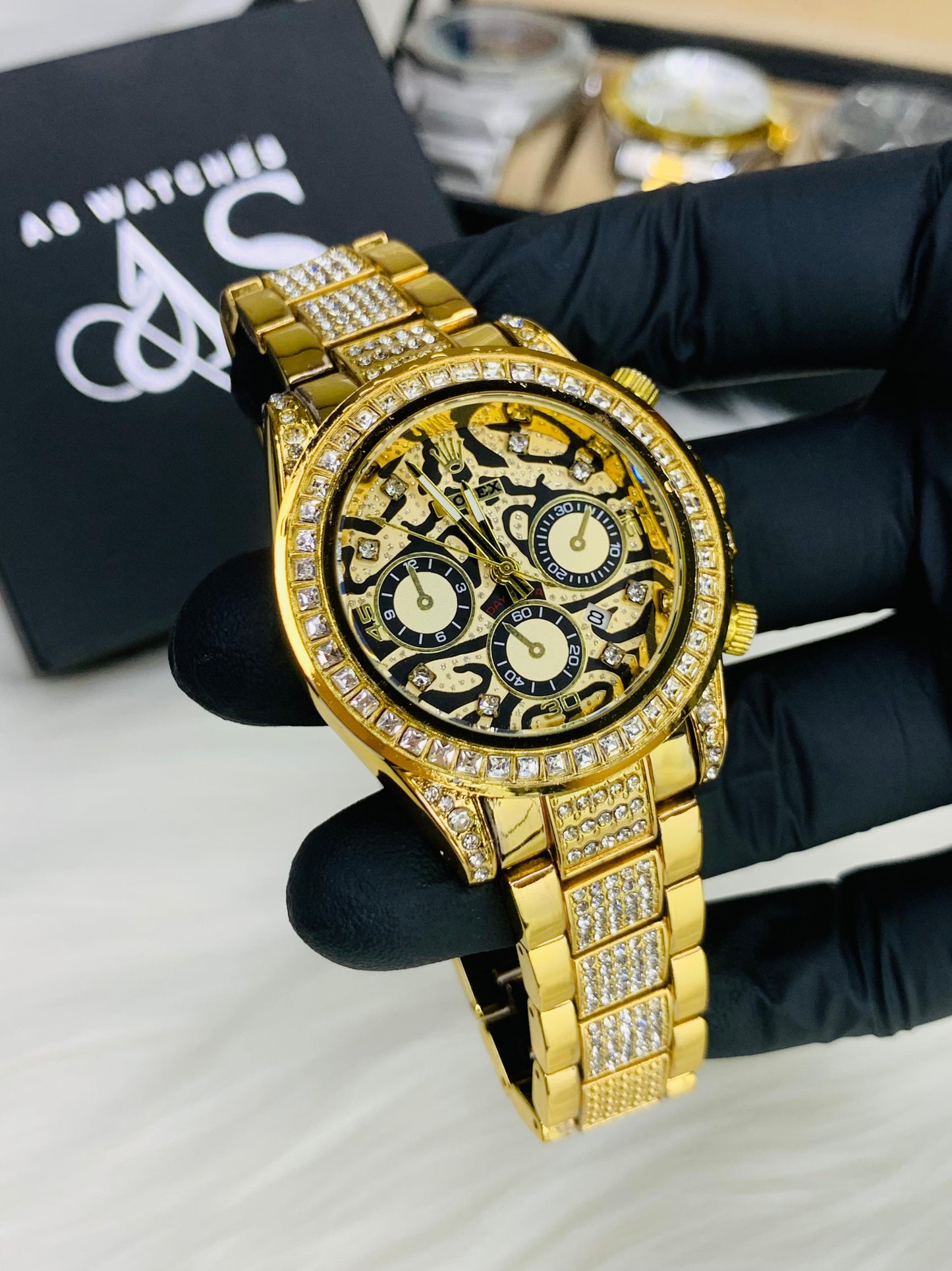 Tiger Stone Dial (Gold)