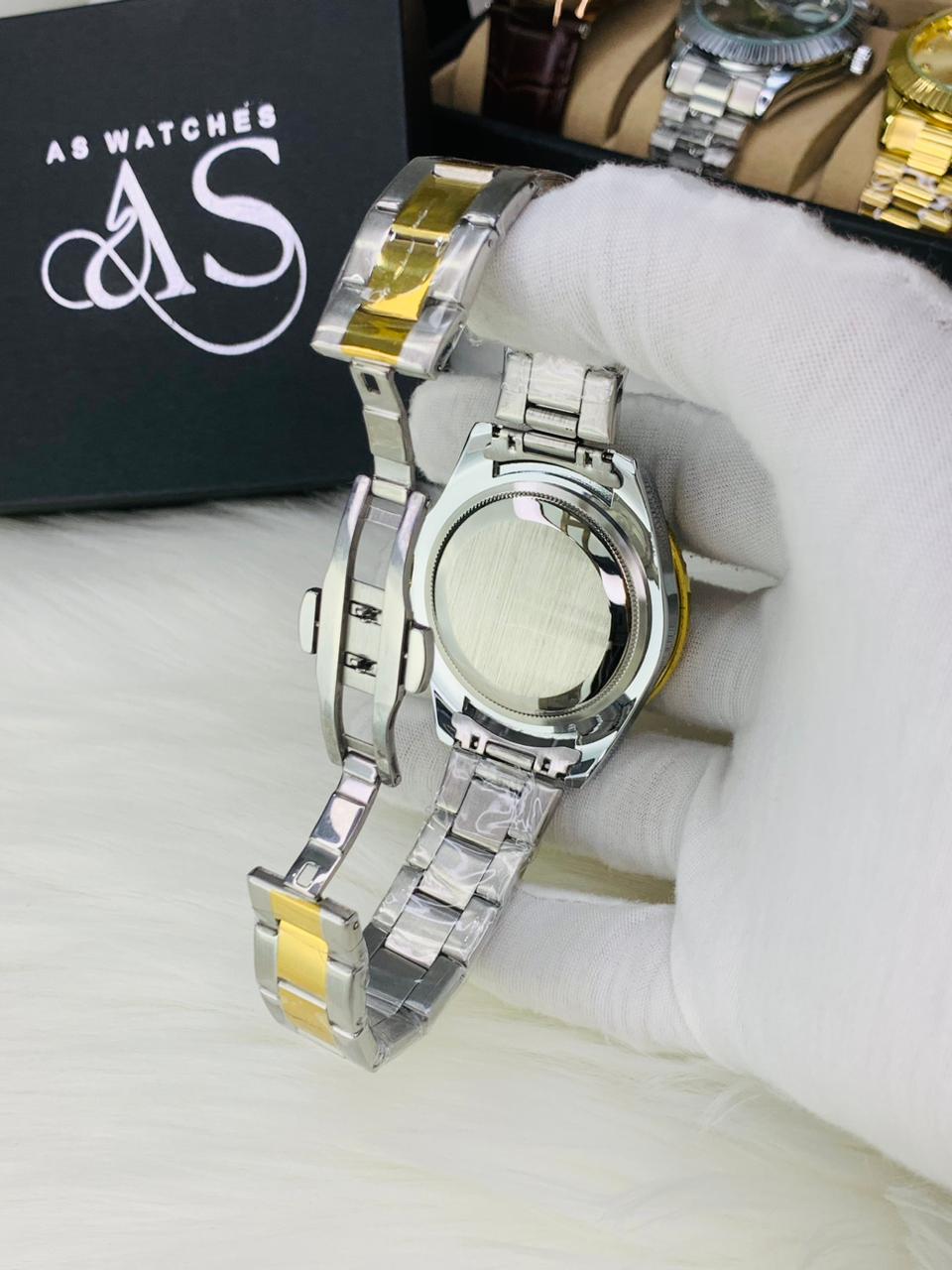 Sub Two Tone Model Black