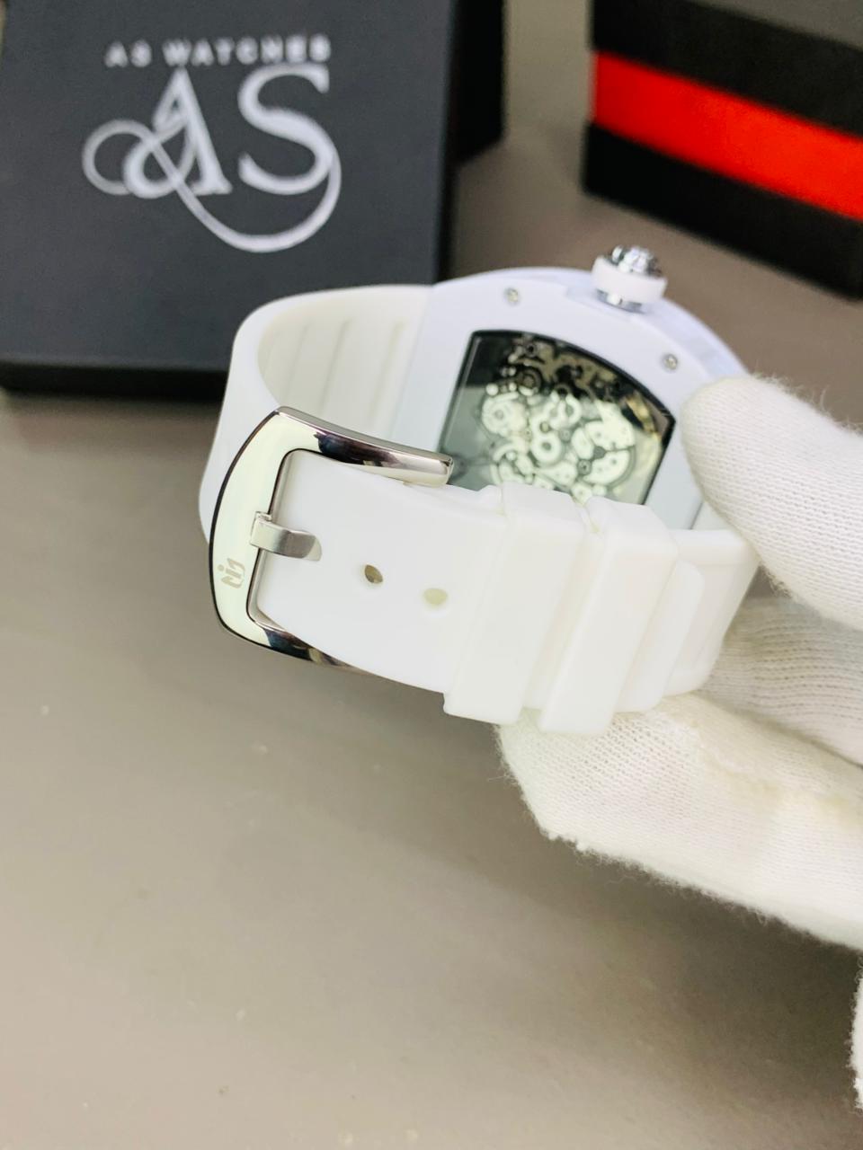 RM Skeleton Model (White)