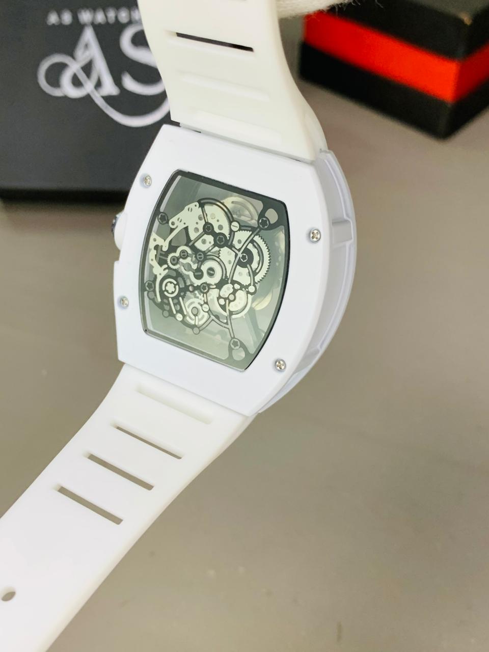 RM Skeleton Model (White)