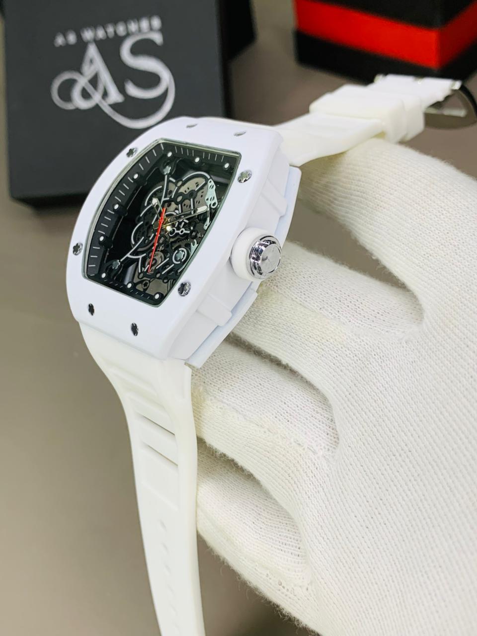 RM Skeleton Model (White)