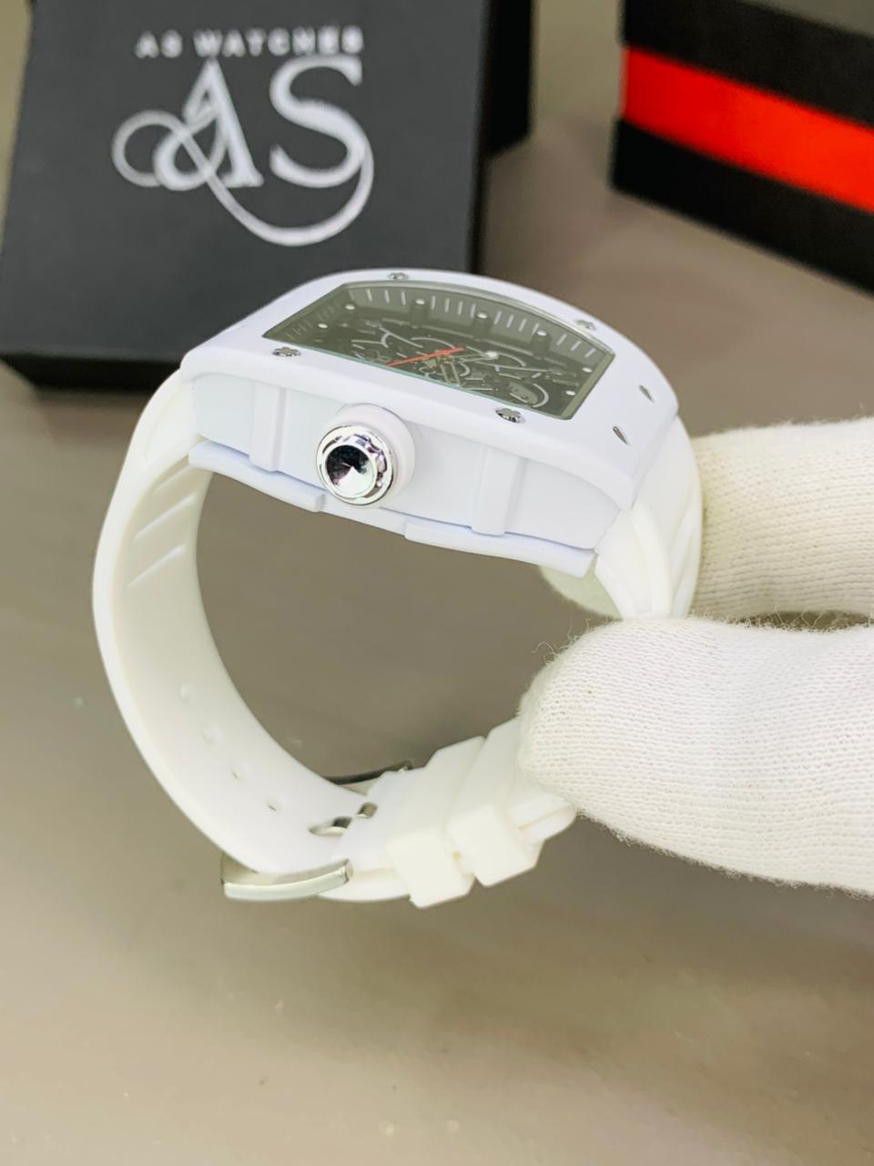 RM Skeleton Model (White)