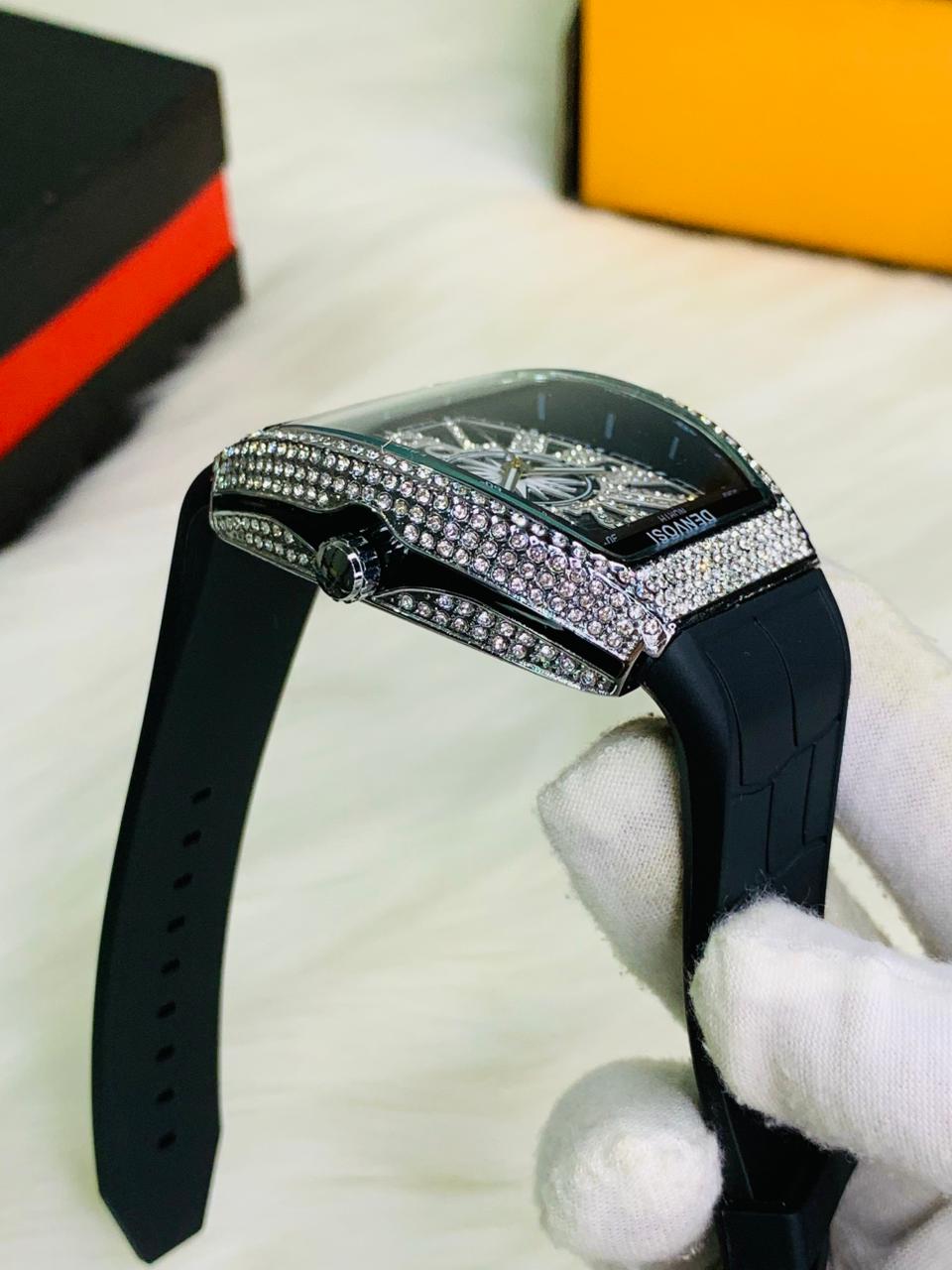 FM Diamond Model New (Black Silver)