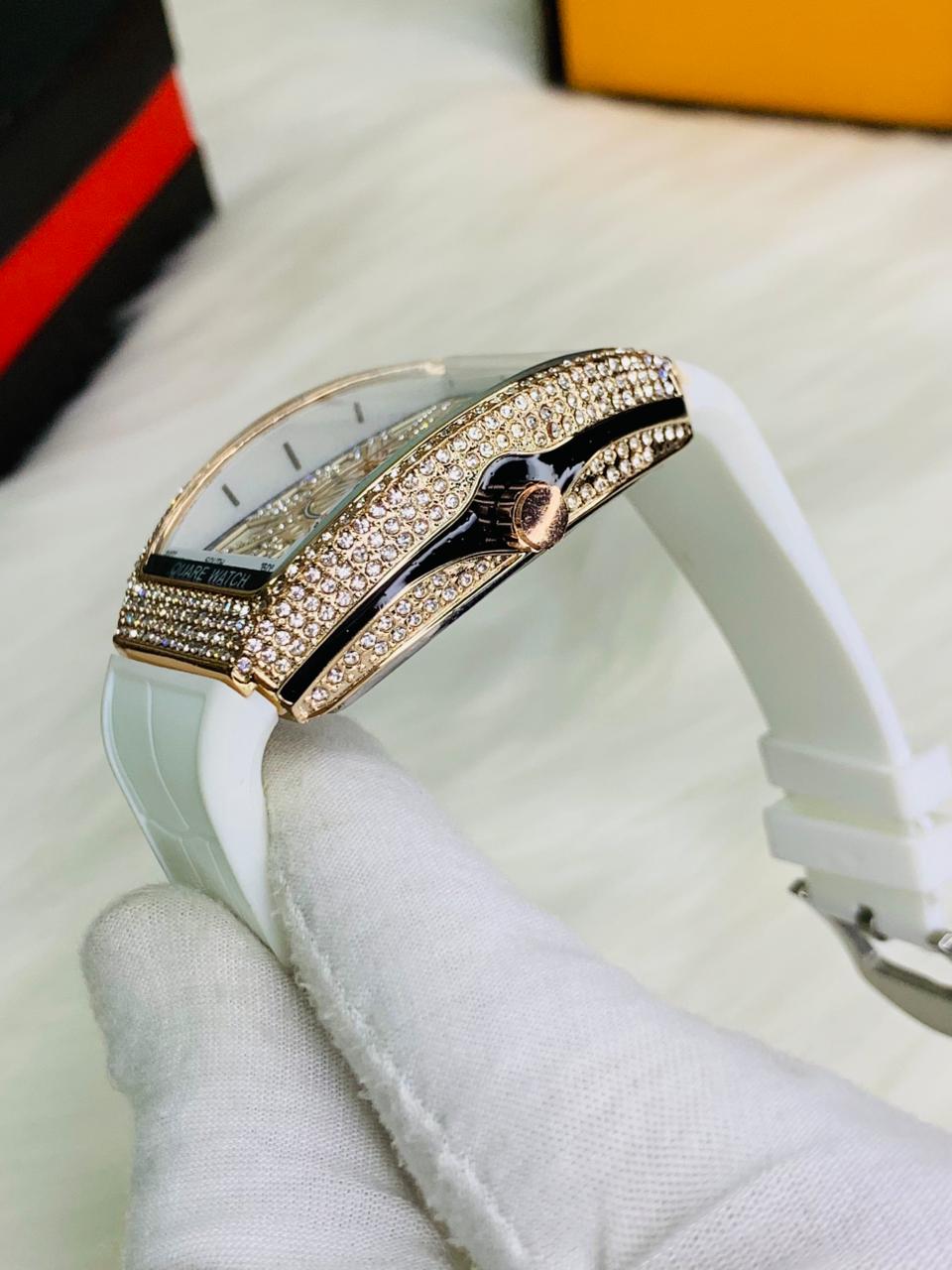 FM Diamond Model New (White)
