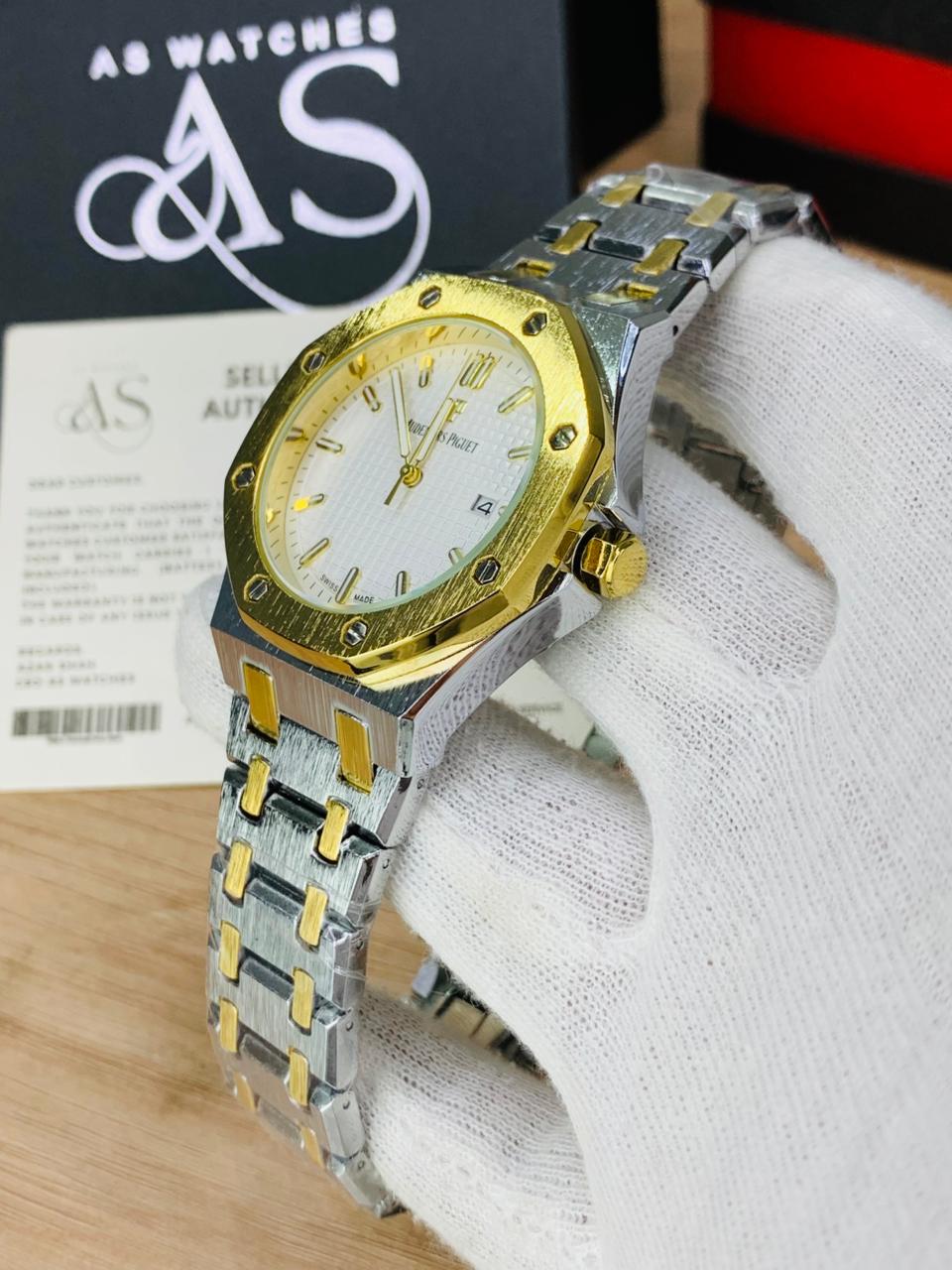 AP Royal TT White