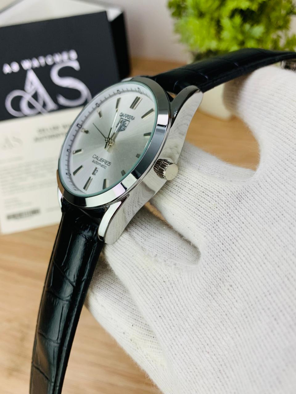 TAG MODEL - QUARTZ DATE ADJUST (BLACK WHITE)