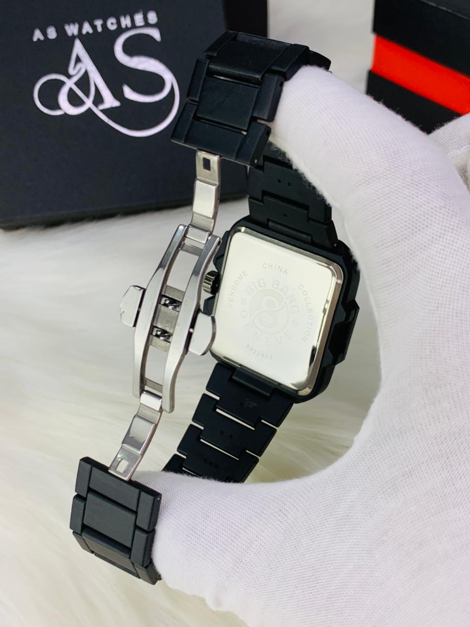 HB SQ Model (Full Black) (TT)