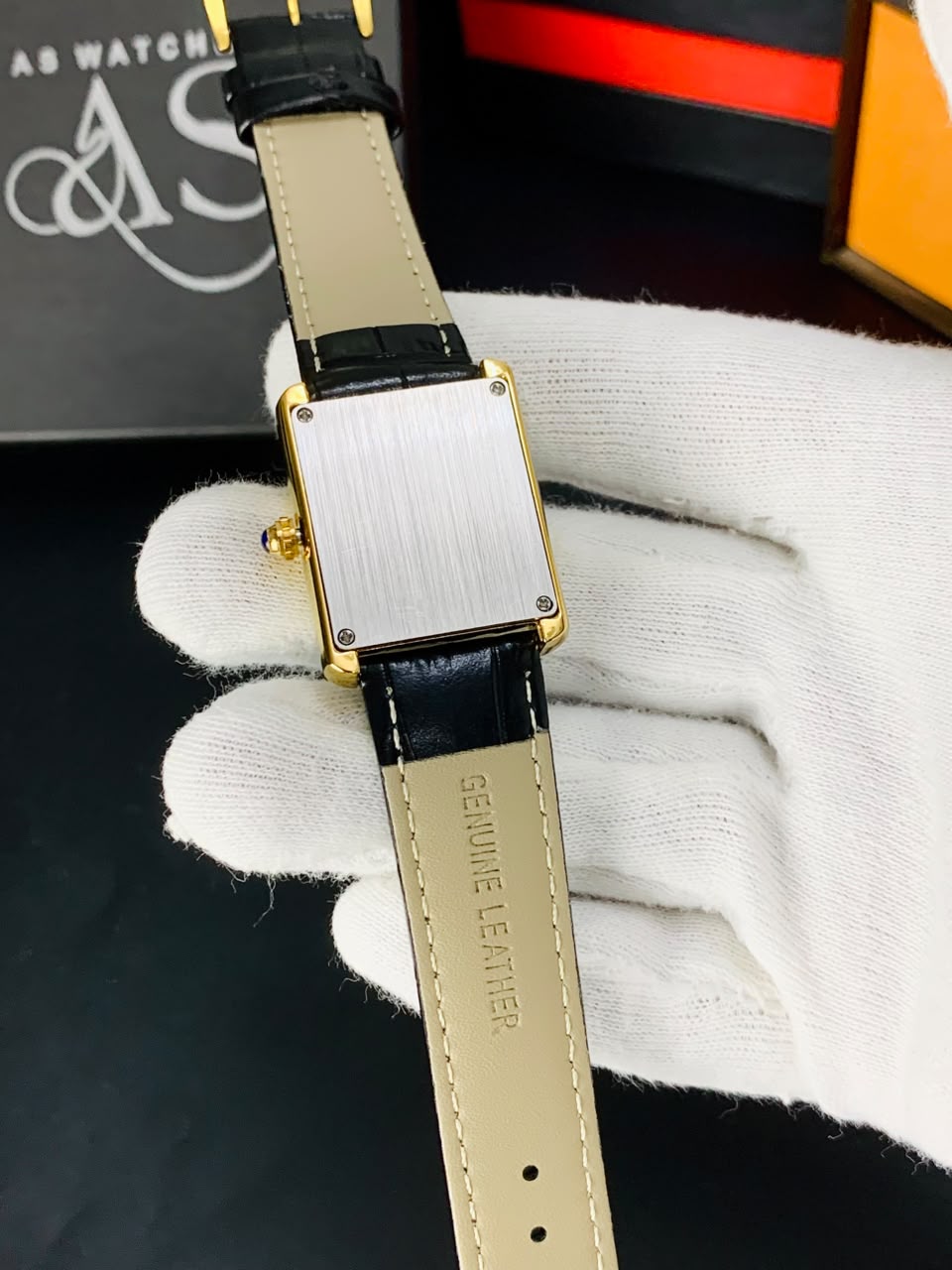 Old Money Tank Plain Dial (Black Gold)