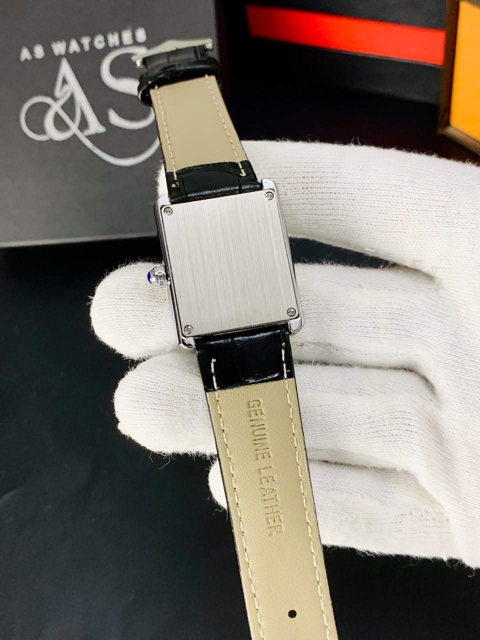 Old Money Tank Plain Dial (Black Silver)
