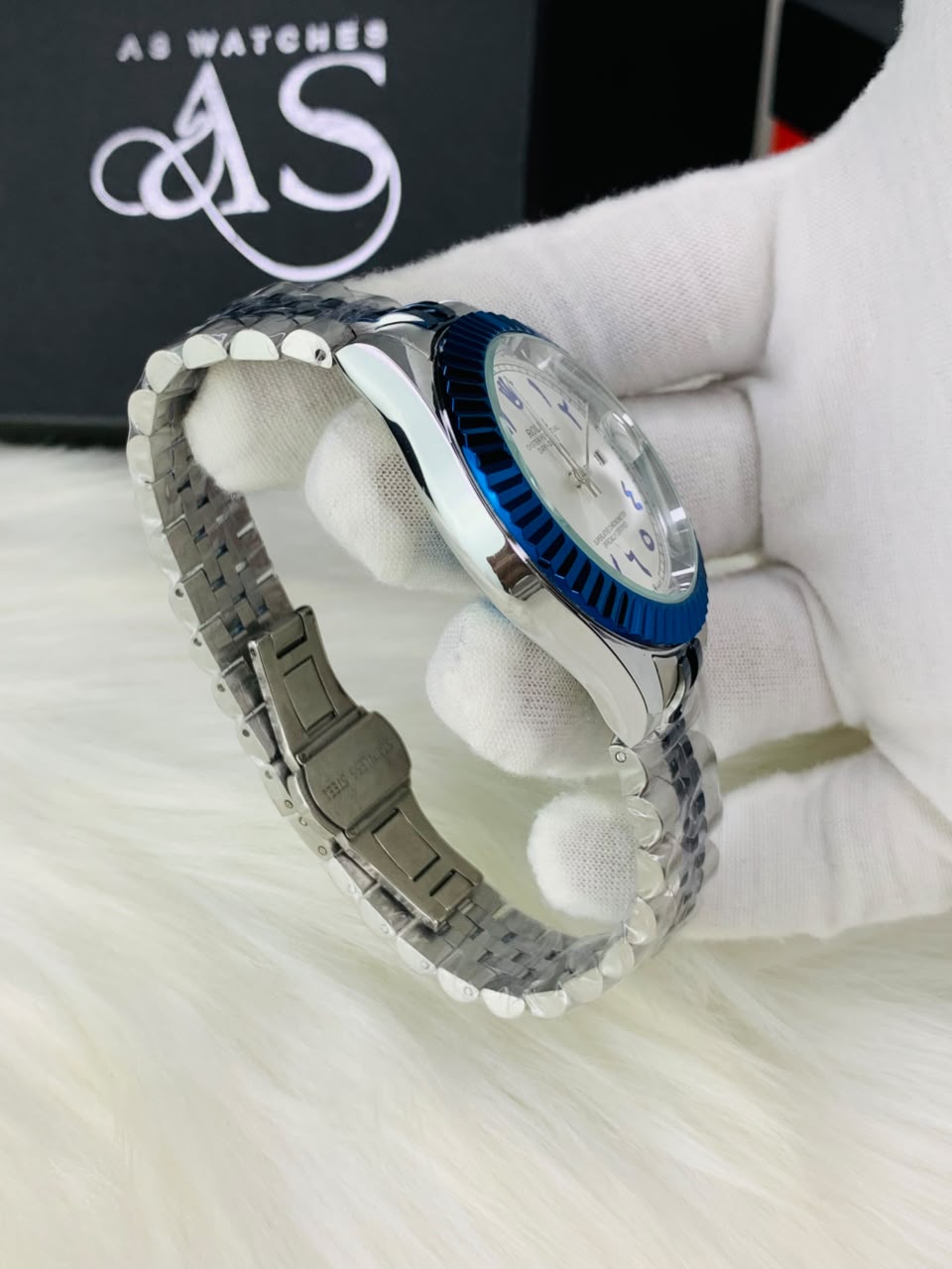 Arabic Two Tone Model Blue Kit (White)