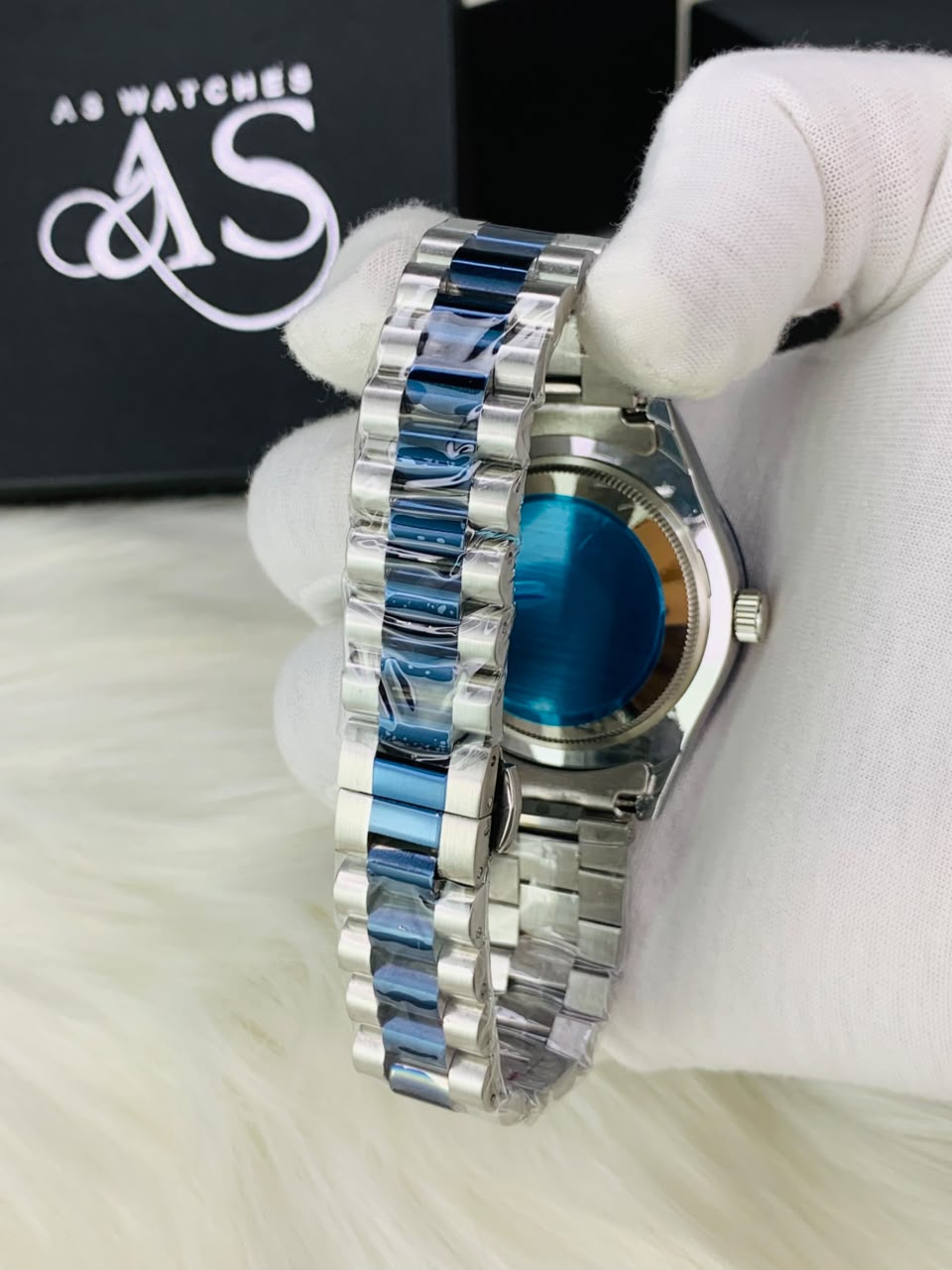 Arabic Two Tone Model Blue Kit (White)