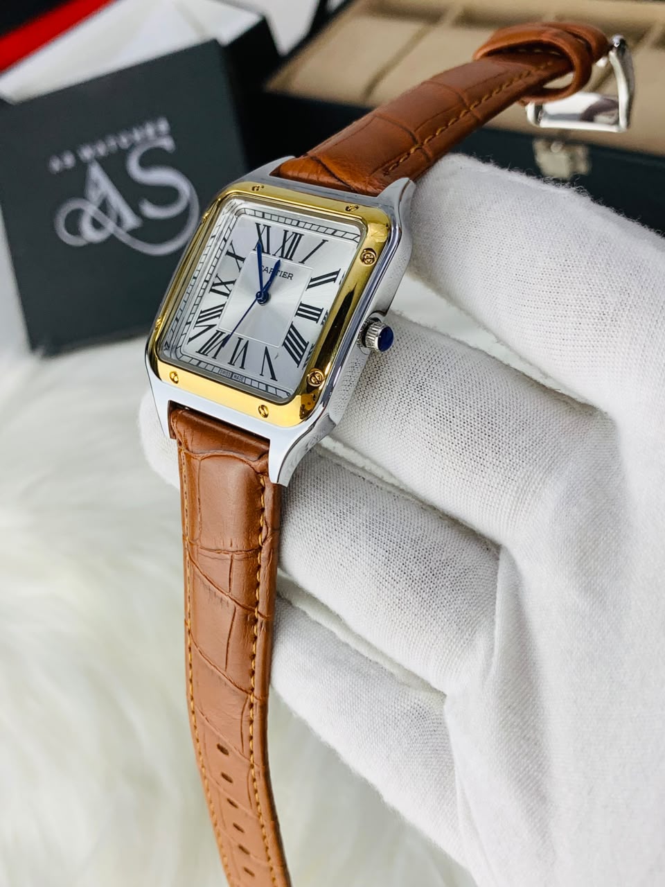 Old Money SQ Roman Dial (Brown White)