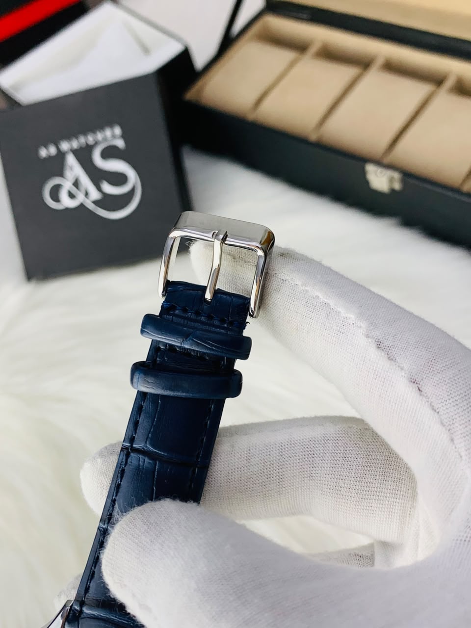 Old Money SQ Roman Dial (Blue White)