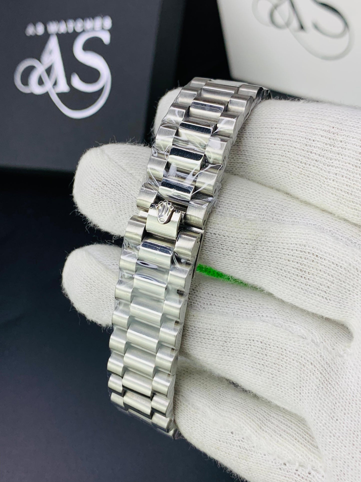 Oyster Silver Blue
